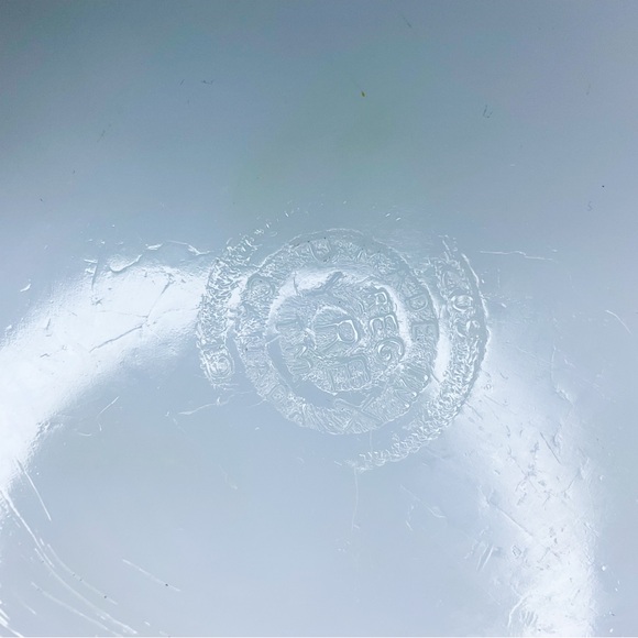 VINTAGE PYREX Set Of Two Lime Green Milk Glass Pie Plate Dishes - Picture 5 of 8